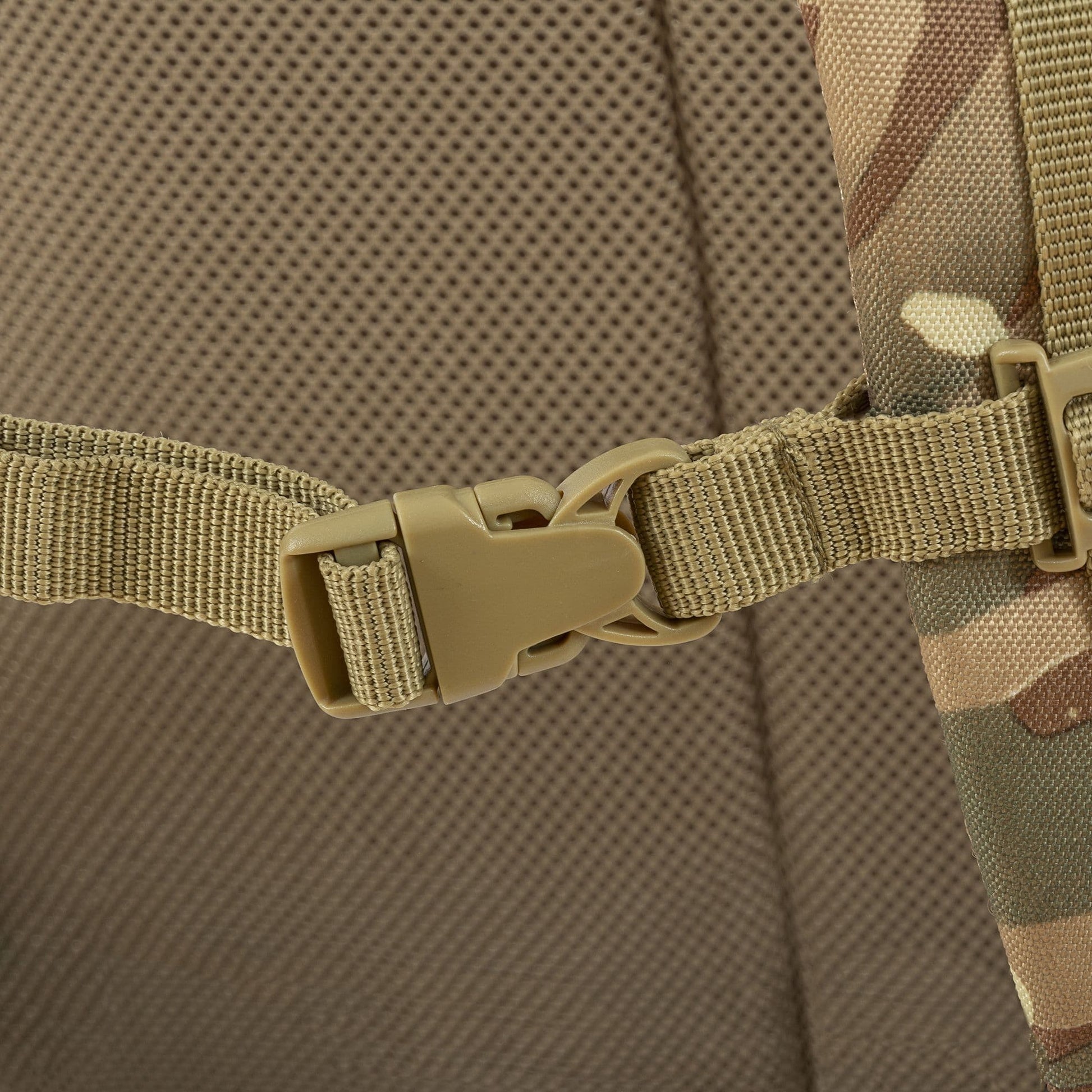 Highlander Recon 40L Multi Terrain Camouflage